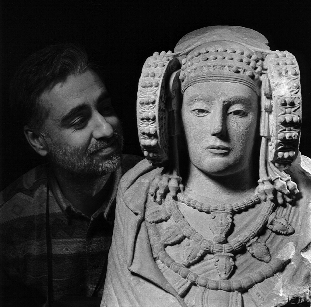 Autorretrato con la Dama de Elche, 1995. Foto Jose Latova