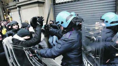 Teatro_alla_Scala_disturbios