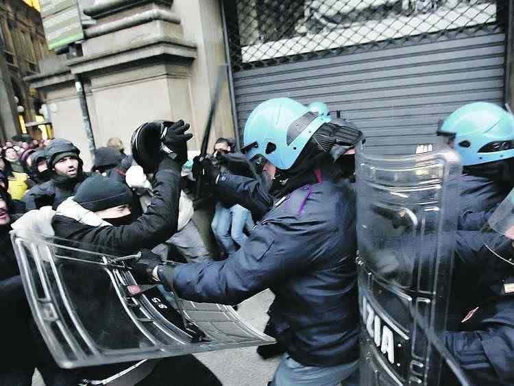 Teatro_alla_Scala_disturbios