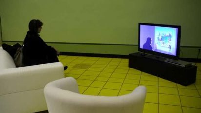 francis_alys_domino_canibal