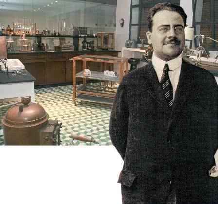 00520057_Page_3_Image_0001_540