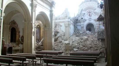 Iglesia_de_Santiago_tras_el_terremoto_de_Lorca