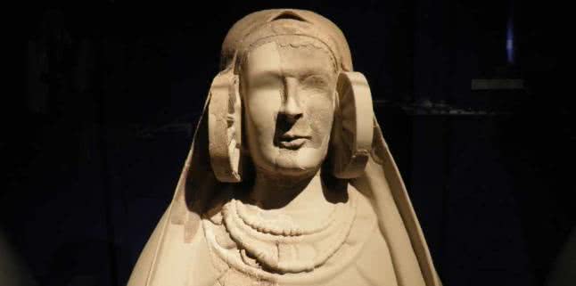 dama_de_cabezo_lucero_2