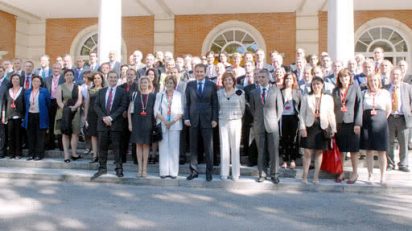 zapatero_con_directores_instituto_cervantes