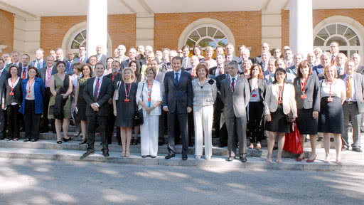 zapatero_con_directores_instituto_cervantes