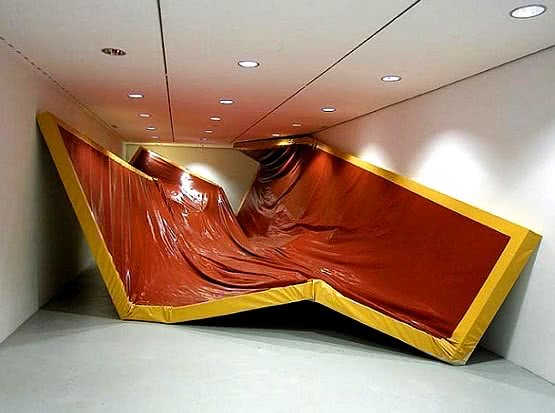 angela_de_la_cruz_larger_than_life_b