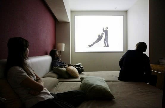 217_4_Screen_Loop_2012_Ambiente_Feria_2010-1