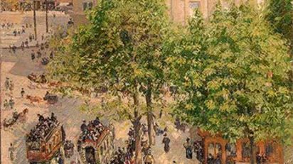 pissarro_place_du_theatre_franais_in_paris