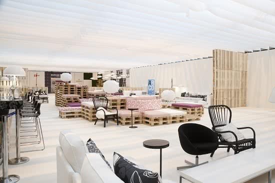 AR12-SALA_VIP_VACIA-001