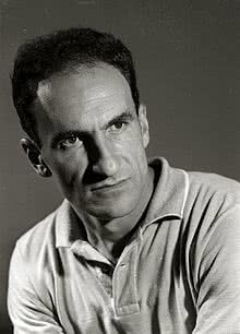 220px-Eduardo_Txillida