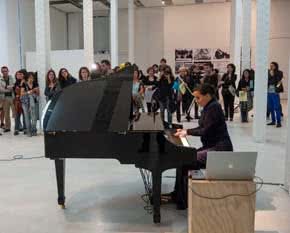 icub120928_087-1024x681