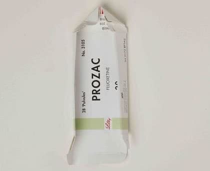 Ayman Yossri Daydban. Prozac. 2011. Athr Gallery.