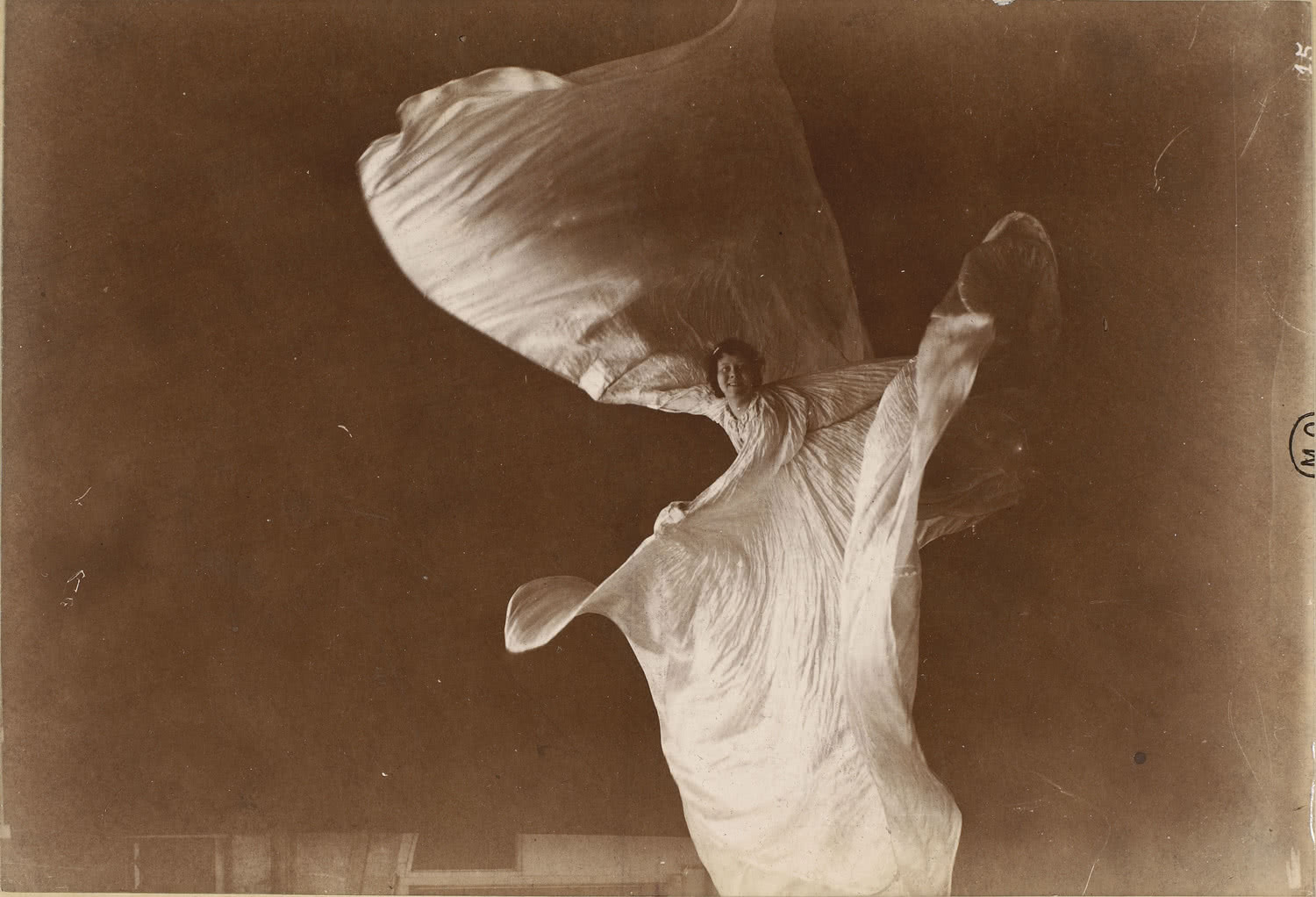 Isaiah West Taber. 'Loïe Fuller bailando'. París, Musée d'Orsay © Musée d'Orsay, Dist. RMN-Grand Palais / Patrice Schmidt