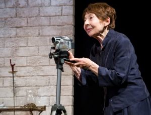 Alicia Hermida en 'El arte de la entrevista'. Centro Dramático Nacional. Foto: Laura Ortega.