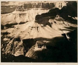 Alvin Langdon Coburn. The Amphitheatre, Grand Canyon, 1912. Cortesía George Eastman House.