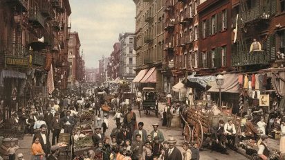 Anonymous. Mulberry Street, New York, photochrom (Collection Marc Walter / Courtesy).