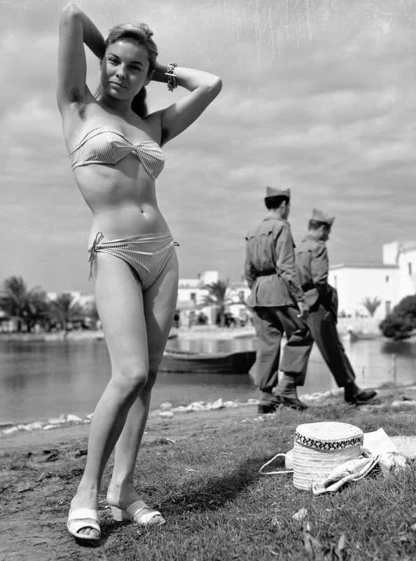 Grupo Afal. Oriol Maspons. El primer bikini, Ibiza 1953