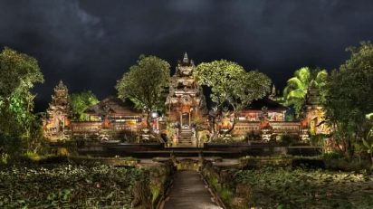 Saraswati Temple. Ubud, Bali, 2010. Light Jet, exposure on high glossy, 224 x 121 cm.