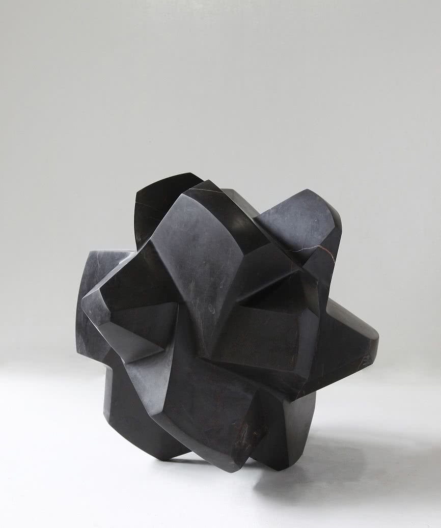 Tadanori Yamaguchi. Cristalización negra. 2014.