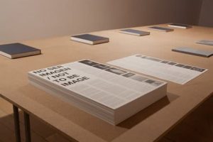 Albert Corbí: No ser imagen, 2014-2015 Mesa de proyecto.