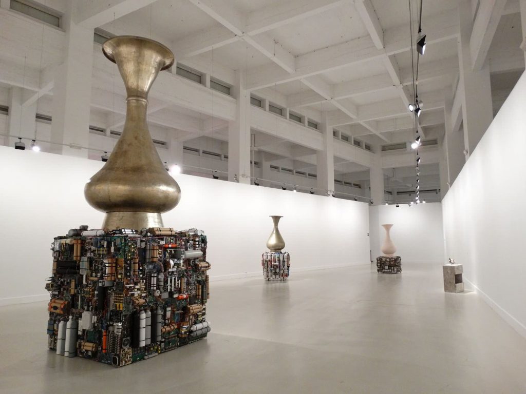 Adel Abdessemed. Palace