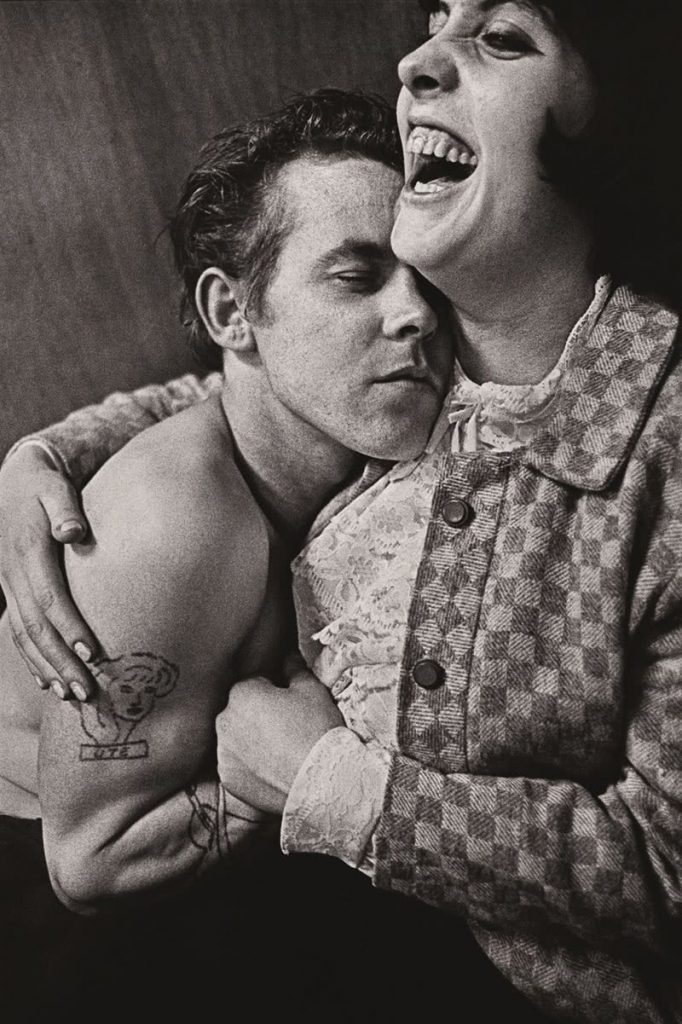 Anders Petersen. Lilly y Rose, Café Lehmitz, 1967-70