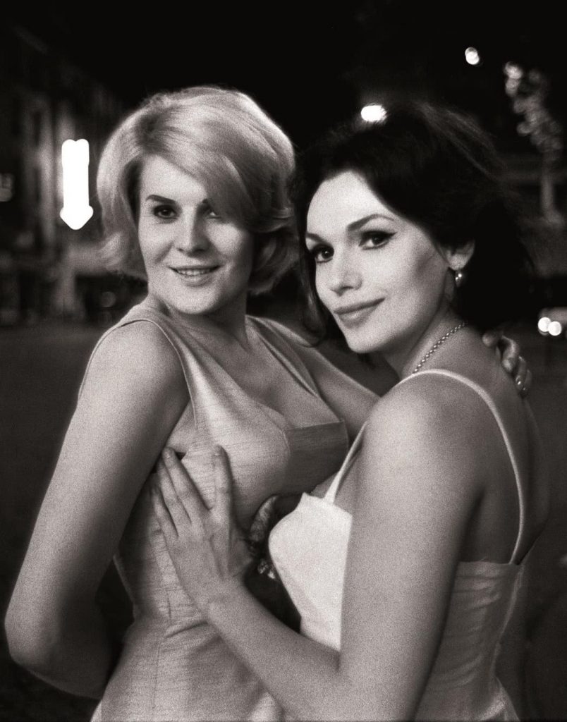 Christer Strömholm. Gina i Nana, Place Blanche, 1963