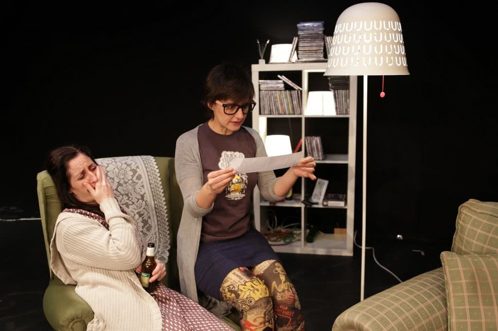 Crimenes de andar por casa