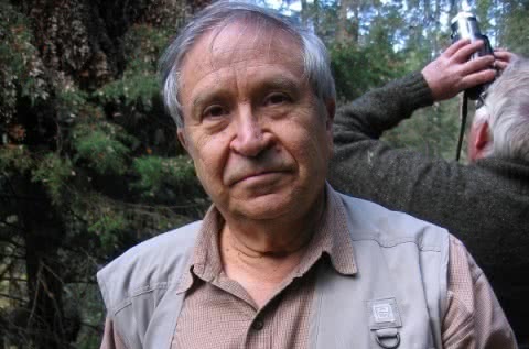 Homero Aridjis, mariposa monarca, y Lincoln Brower con cámara