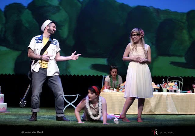 Diego Blázquez (Eneas) y Adriana Mayer (Dido). Foto: Javier del Real.