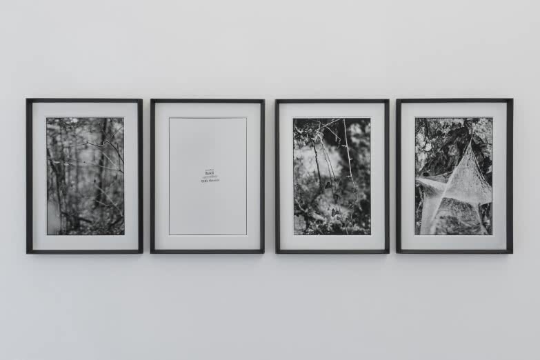 Antonio Rovaldi. Esistono luoghi dove il sole brilla eternamente, #2. 2015. 4 fotografías en b/n sobre papel baritado. 50 x 36,5 cm.