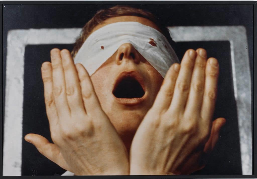 gina pane. Detalle de Action Psyché (1974). Colección IAC, Institut d'art contemporain, Villeurbanne/Rhône-Alpes © ADAGP París © VEGAP, León, 2015-16.