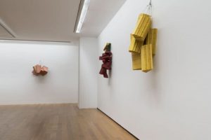 María Luisa Fernández. Melena, 1988 / Melena I, 1988 / Melena II, 1988-2015.Foto: cortesía MARCO Vigo/Enrique Touriño.