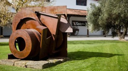 Anthony Caro sculptures at Bodegas CVNE, Haro, La Rioja, Spain. Photo by James Sturcke |www.sturcke.org