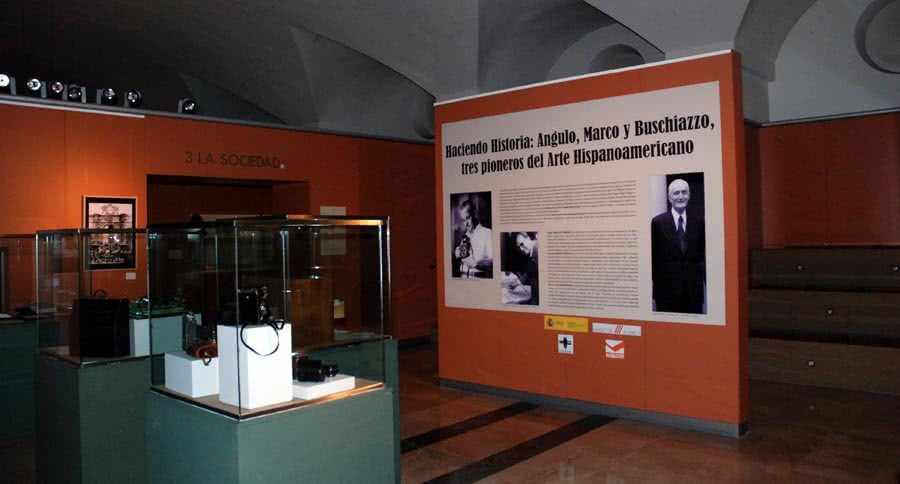 Haciendo historia: Angulo, Marco y Buschiazzo, tres pioneros del arte hispanoamericano.