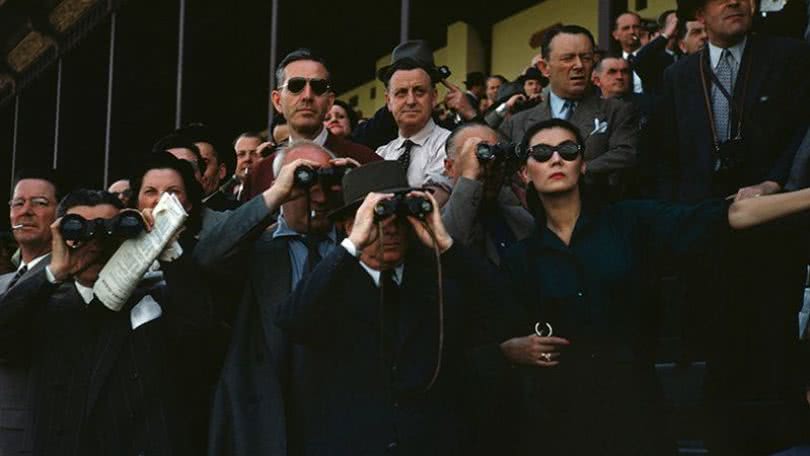 Robert Capa, [Spectators at the Longchamp Racecourse, Paris], ca. 1952. © Robert Capa/International Center of Photography/Magnum Photos.