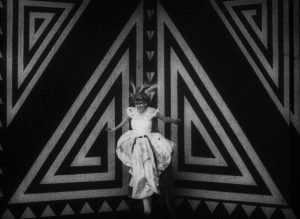 Fotograma de la película de Anton Giulio Bragaglia Thaïs o Perfido canto, 1917. Fondazione Cinetaca Italiana, Milano.