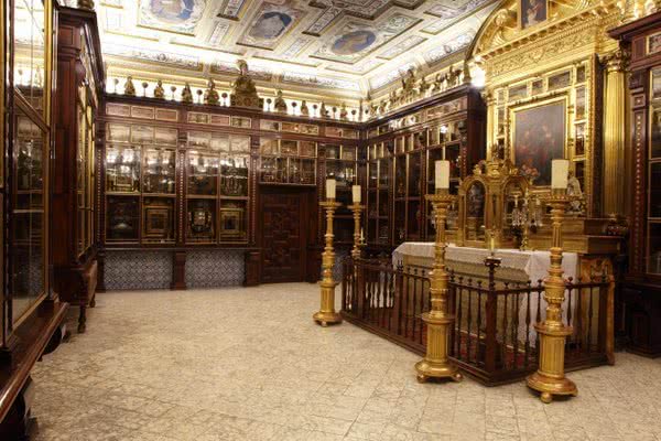 El Relicario del Real Monasterio de la Encarnación de Madrid.