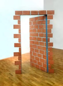 Fernando Llanos y Dick Verdult. Puerta muro (o ideas bobas para iniciativas estúpidas).