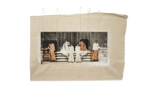 The Boys, 2015. Pintura y serigrafía sobre lienzo y cobre. 140x101 cm. Cortesía de la artista y Sabrina Amrani.