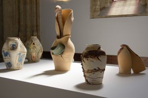 Miquel Barceló. Detalle de la muestra situada en la capilla de Fonseca.