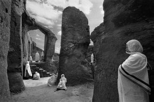 Cristina García Rodero. Lalibela, cerca del cielo.