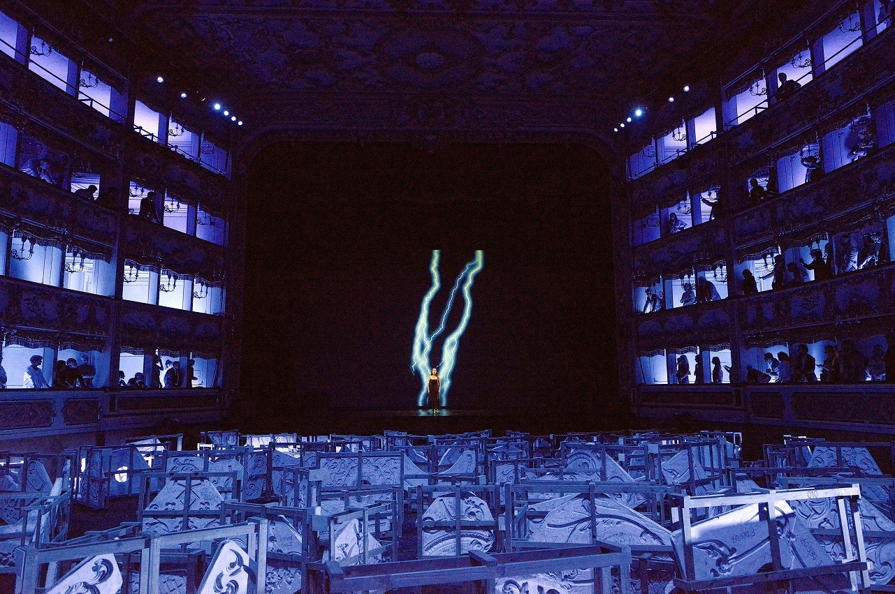 Fenix DNA. Teatro La Fenice, Venecia. Foto: Michele Crosera.