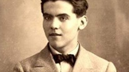 Federico García Lorca en 1914. Foto anónima hallada en la Universidad de Granada en 2007, proveniente de una ficha de estudiante.