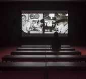 Sala de cine creada especialmente para esta exposición. © Museo Picasso Málaga.