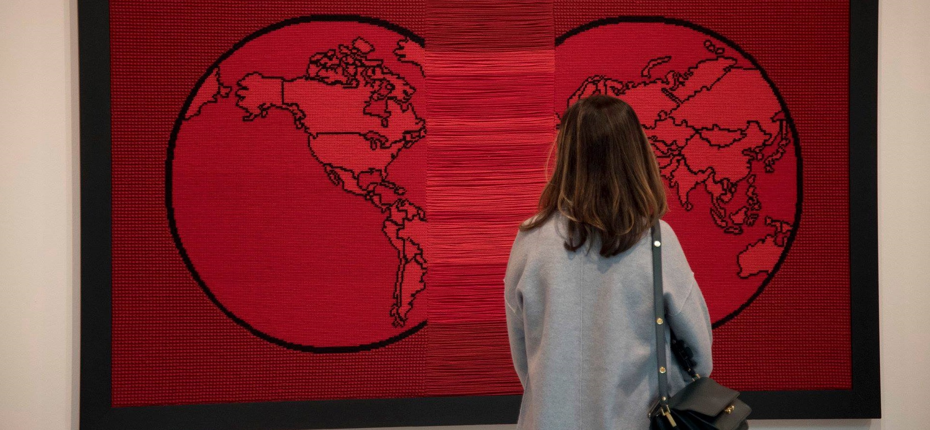 Exposición 'Visiones de la tierra / El mundo planeado'.