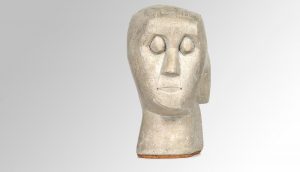 Jorge Oteiza (Orio, 1908 - San Sebastián, 2003). Retrato de mi mujer, 1947. Yeso, 33 x 16 x 23 cm.