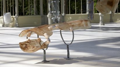 Vista de la exposición 'Nairy Baghramian. Breathing Spell' (Un respiro), Palacio de Cristal.