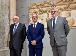 El presidente del Real Patronato del Museo del Prado, José Pedro Pérez-Llorca, el ministro de Cultura y Deporte, José Guirao, y el director del Prado, Miguel Falomir.