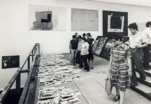 Vista de la exposición en la Biena de Venecia de 1976.